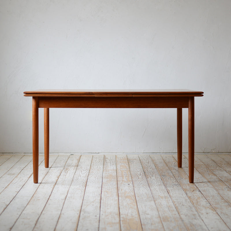 Dining Table D-R706D218