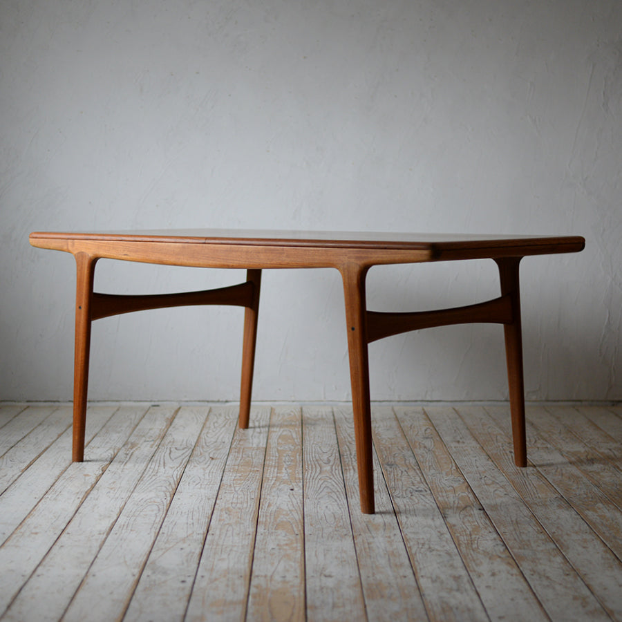 代官山店展示中のヴィンテージ家具 | 北欧家具 北欧インテリア通販