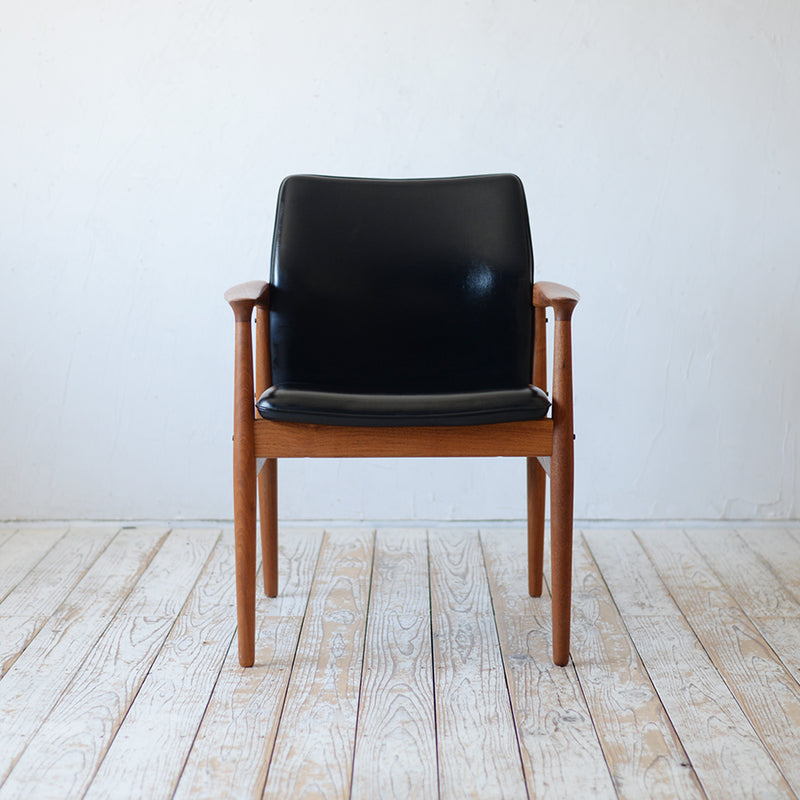 Grete Jalk Dining Chair R712D305B | 北欧家具 北欧インテリア通販
