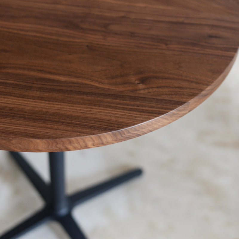 Round Cafe Table Φ700｜ウォルナット無垢材