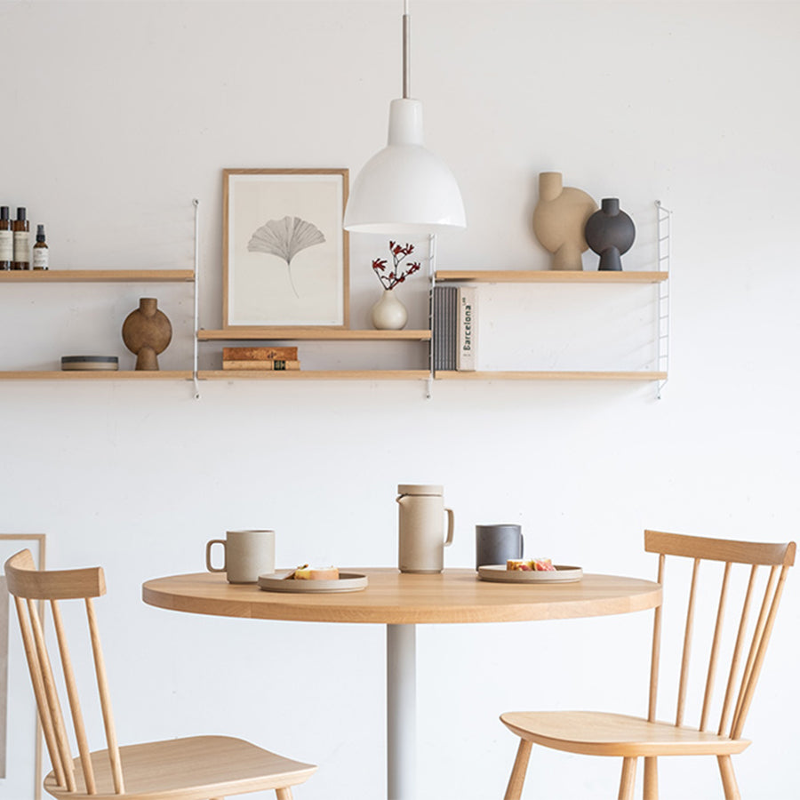 【グリニッチgreeniche】ラウンドテーブル90＋チェア2つ＋スツール1つ グリニッチgreeniche】ラウンドテーブル90＋チェア2つ＋スツール1つ