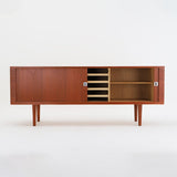 Hans J. Wegner Side Board "RY25"