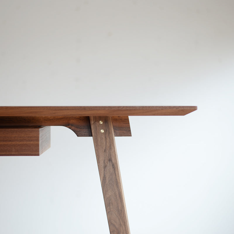 Standテーブル｜ウォルナット無垢材