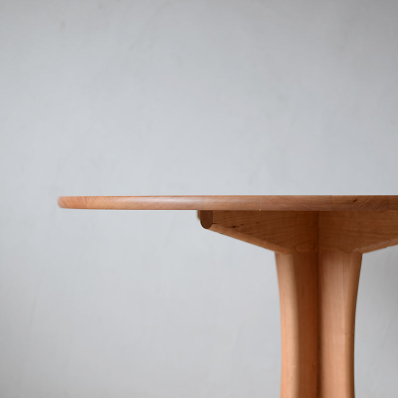 Svendborg (スヴェンボー) ダイニングテーブル | オーク/ウォルナット/チェリー無垢材