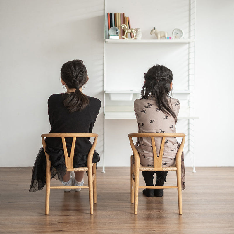 【書籍Yチェアの秘密プレゼント】CH24 子供用Yチェア CHILDREN'S WISHBONE CHAIR オーク オイル仕上げ ナチュラルペーパーコード | Hans. J. Wegner (ハンス・J・ウェグナー)