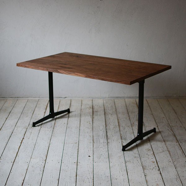 Cafe Table 1200×700 | オーク/ウォルナット/チェリー無垢材 | 北欧家具 北欧インテリア通販サイト greeniche  (グリニッチ)