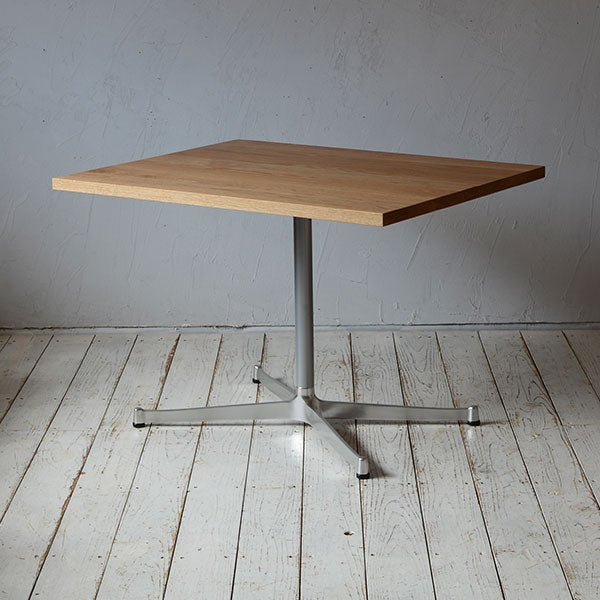 Cafe Table 900×700 | オーク/ウォルナット/チェリー無垢材 | 北欧家具 北欧インテリア通販サイト greeniche  (グリニッチ)