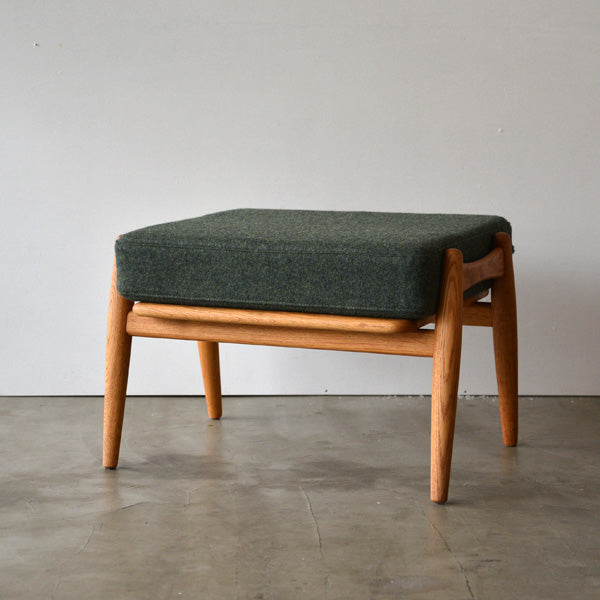 Hans J. Wegner GE240 Ottoman 502D126 | 北欧家具 北欧インテリア通販サイト greeniche (グリニッチ)