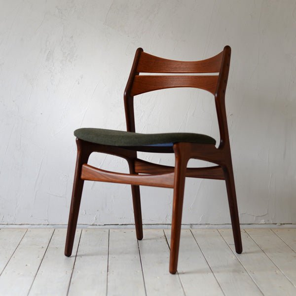 Erik Buch Dining Chair D-601D134B - 北欧家具 北欧インテリア通販サイト greeniche (グリニッチ)
