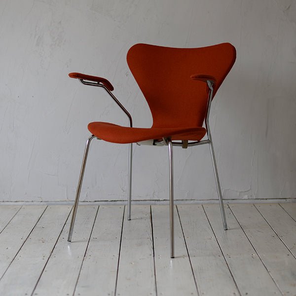 Arne Jacobsen Seven Chair 411D412A