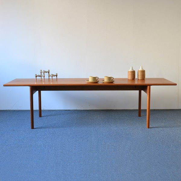 Hans J. Wegner Coffee Table D-304D127 | 北欧家具 北欧インテリア