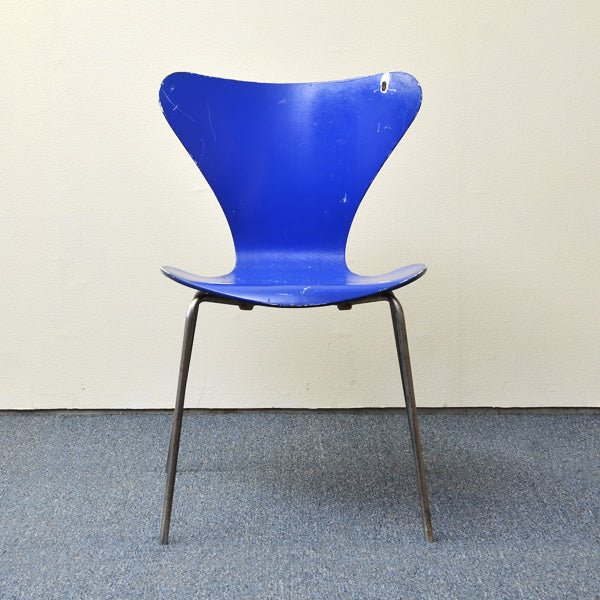 Arne Jacobsen Seven Chair D-401D266B