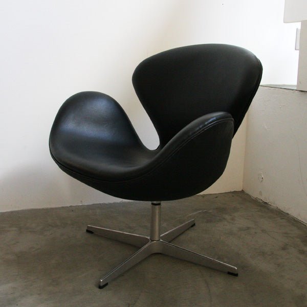 Arne Jacobsen Swan Chair D-308D801 - 北欧家具 北欧インテリア通販サイト greeniche (グリニッチ)