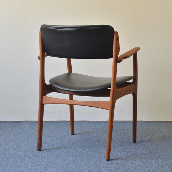 Erik Buch Arm Chair 401D410