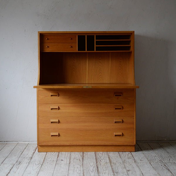 Borge Mogensen model143 Bureau D-904D409