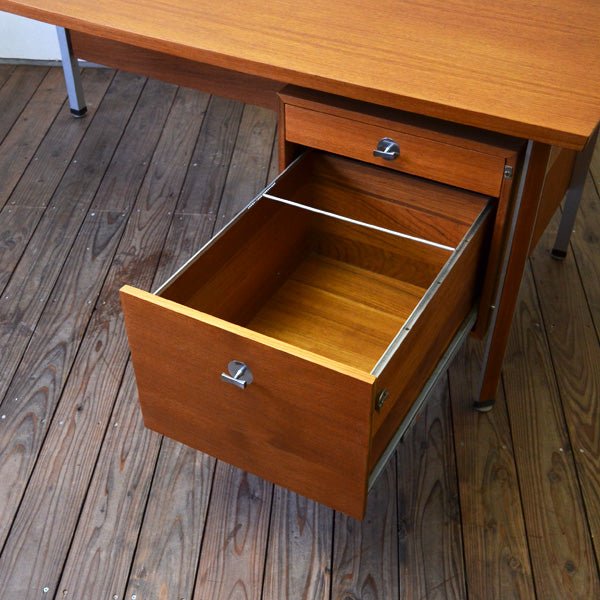 Finn Juhl Desk 209D800 | 北欧家具 北欧インテリア通販サイト