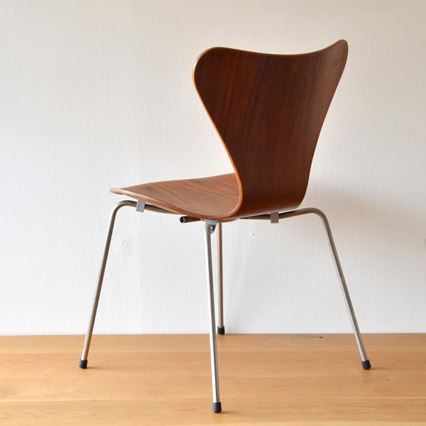 Arne Jacobsen Chair 3107 Seven Chair 112D773A - 北欧家具 北欧インテリア通販サイト greeniche (グリニッチ)
