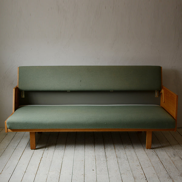 Hans J. Wegner GE259 Day Bed D-801D818 | 北欧家具 北欧インテリア