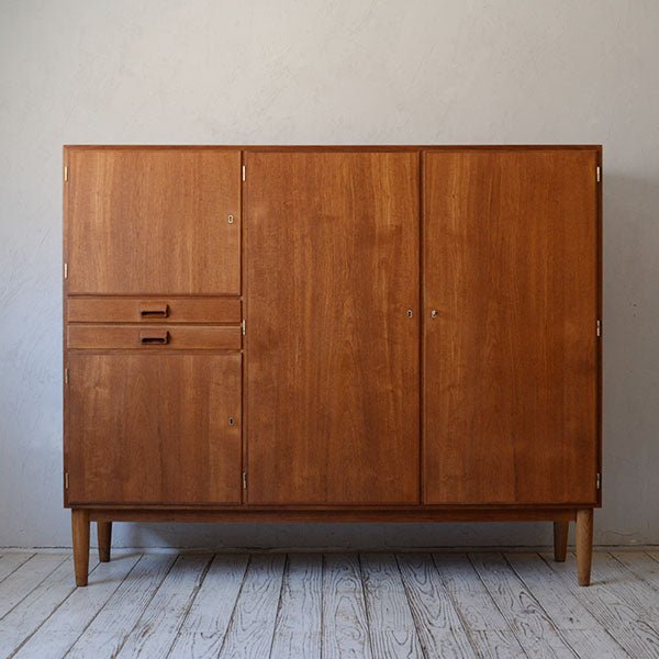 【ジャパンビンテージ】Burns SG-28 ボディ Borge Mogensen Cabinet D-906D528 | 北欧家具 北欧インテリア通販