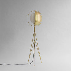 101 COPENHAGEN 【日本代理店】デンマークデザイン Pearl Floor Lamp Brass｜北欧インテリア通販サイト greeniche（グリニッチ）