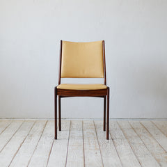 Johannes Andersen Dining Chair D-R307D205D｜北欧インテリア通販サイト greeniche（グリニッチ）