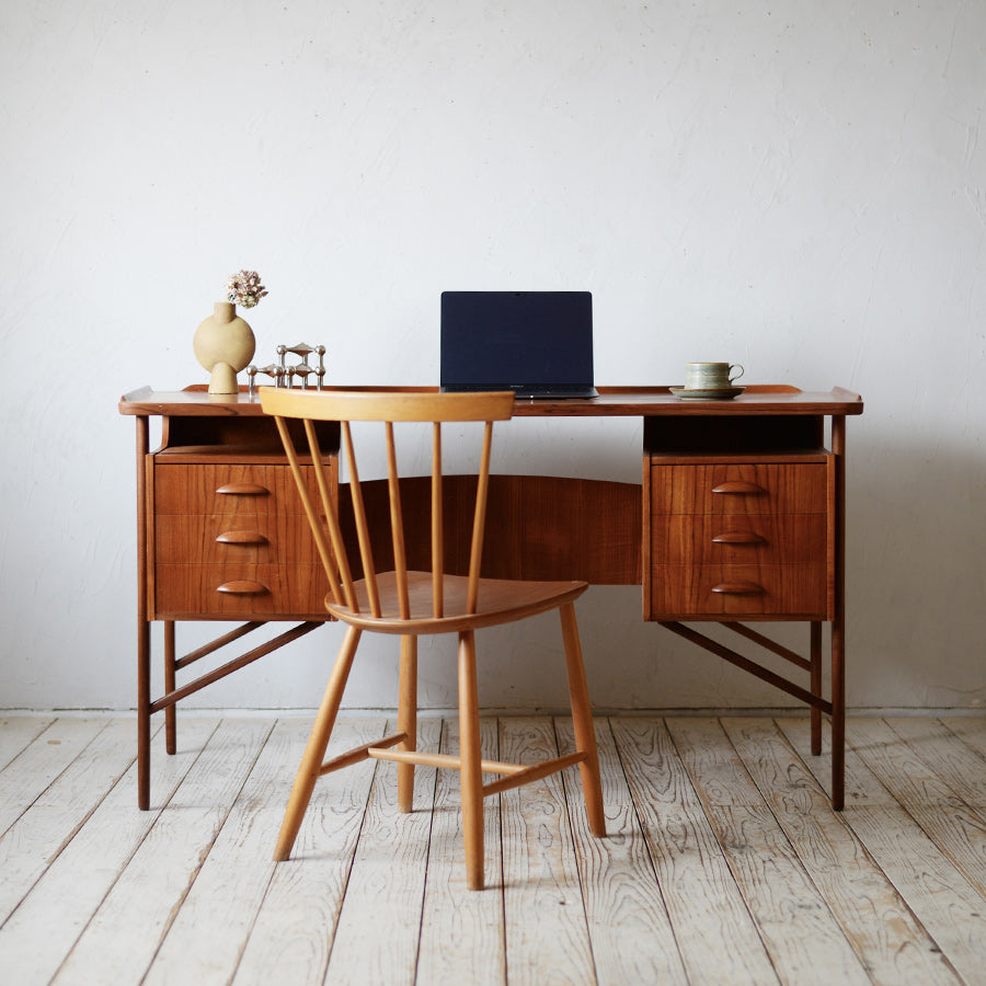 Svend Aage Madsen Desk D-R311D414 | 北欧家具 北欧インテリア通販サイト greeniche (グリニッチ)