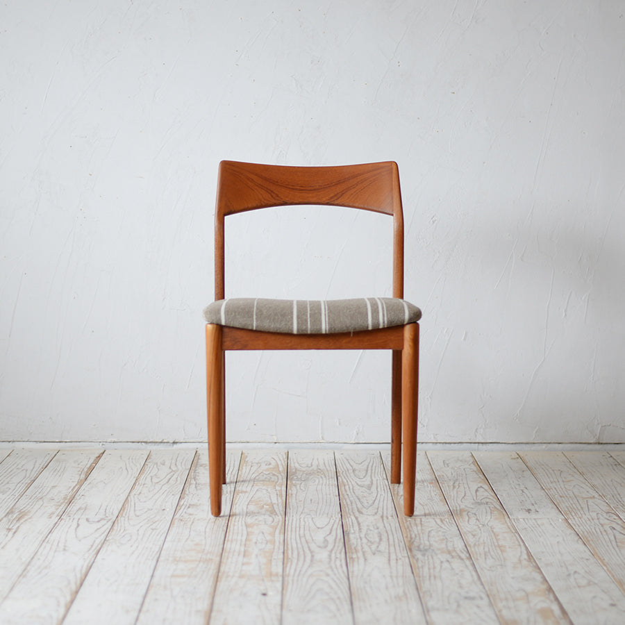 Henning Kjaernulf model59 Dining Chair D-R403D113B | 北欧家具 北欧インテリア通販サイト  greeniche (グリニッチ)